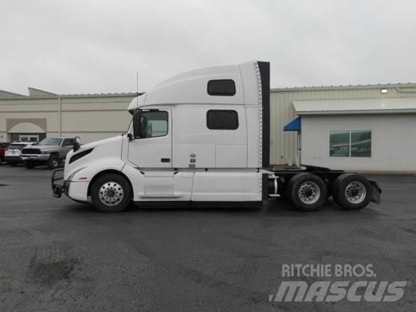 Volvo VNL64T860 Тягачі
