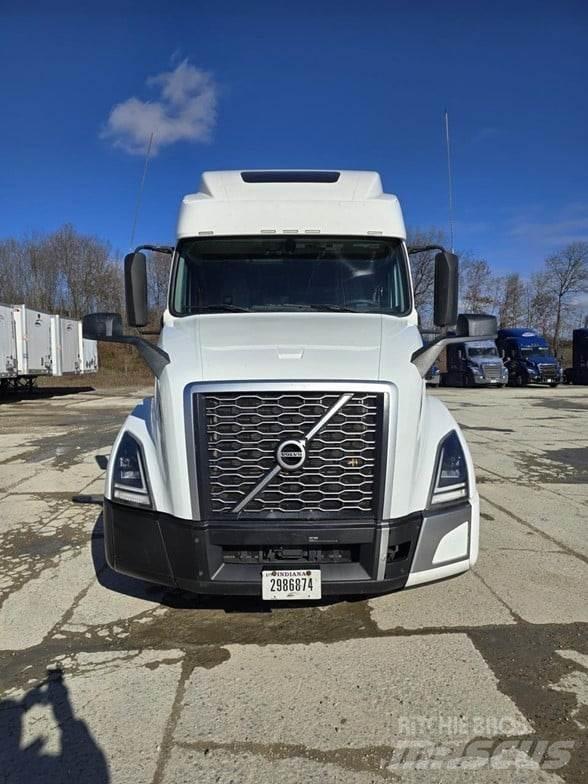 Volvo VNL64T860 Тягачі