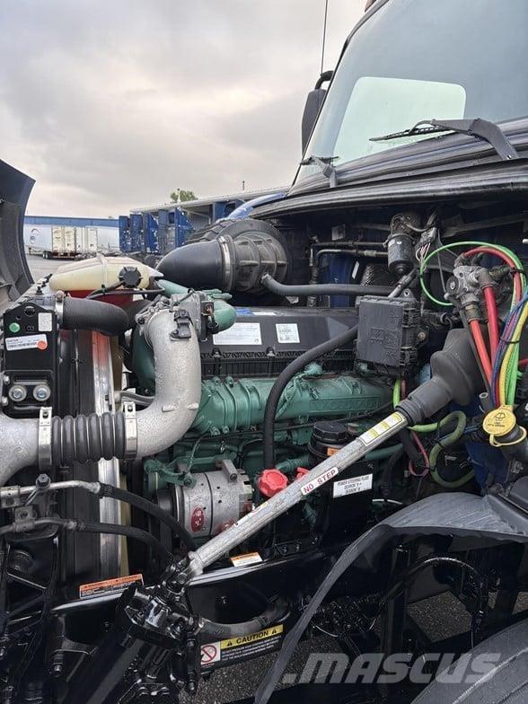 Volvo VNR64T300 Тягачі