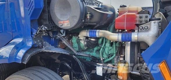Volvo VNR64T300 Тягачі