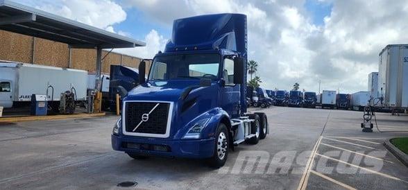 Volvo VNR64T300 Тягачі