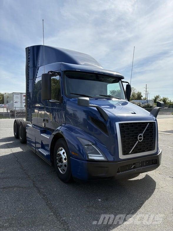 Volvo VNR64T640 Тягачі