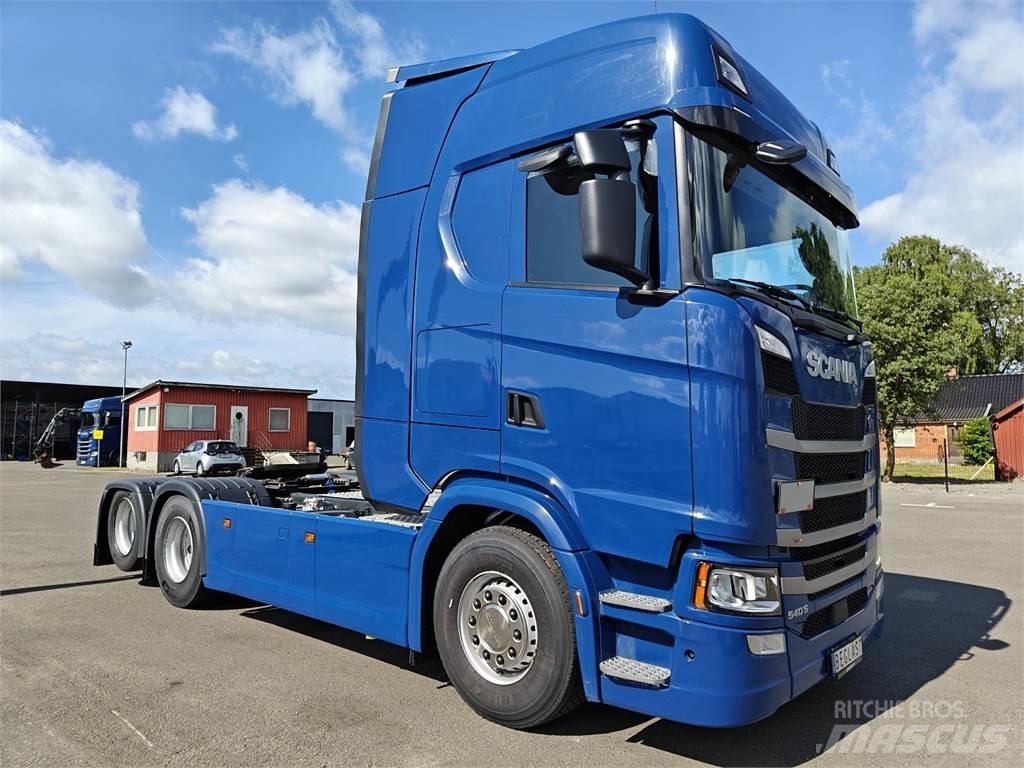 Scania 540S Тягачі