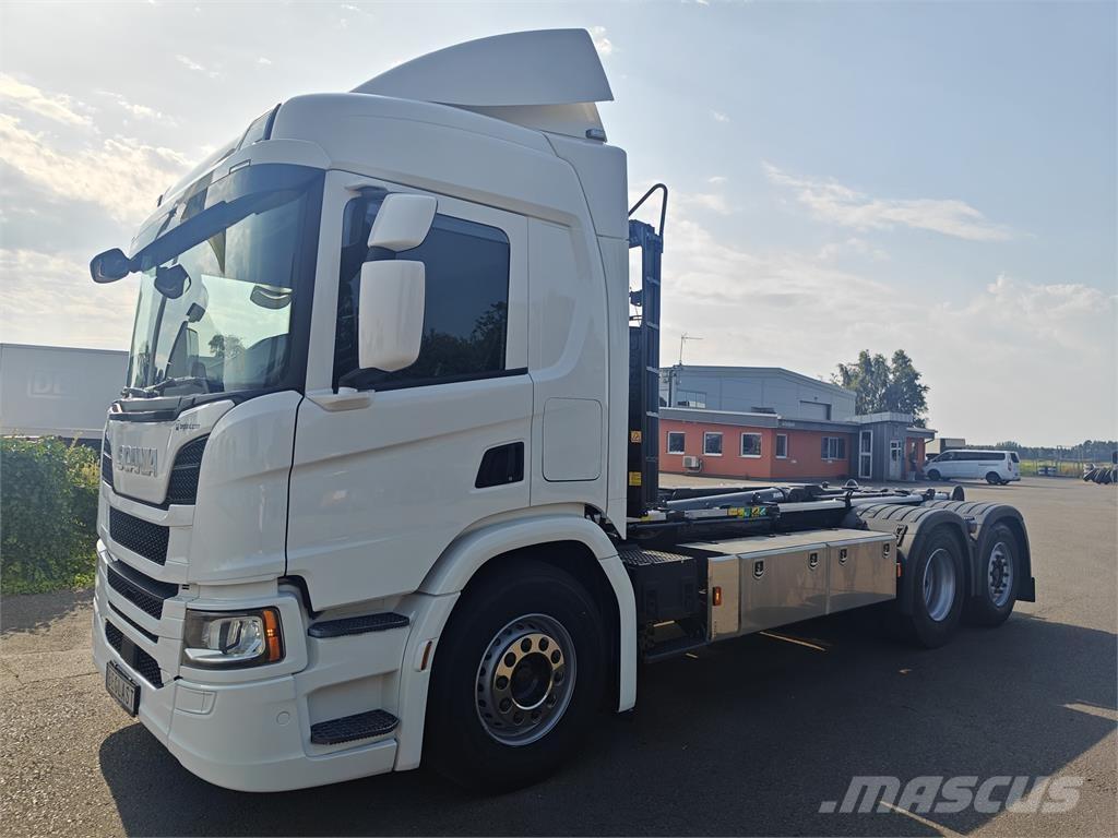 Scania P450 Вантажівки з гаковим підйомом