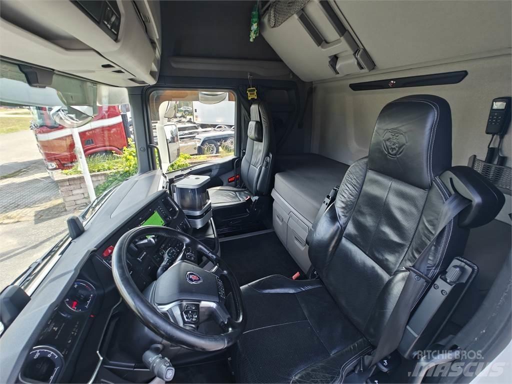 Scania R520 Тягачі