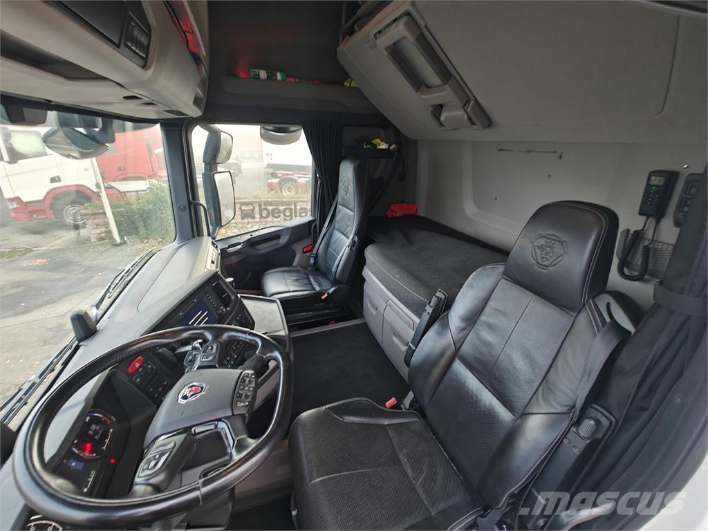 Scania R540 Тягачі