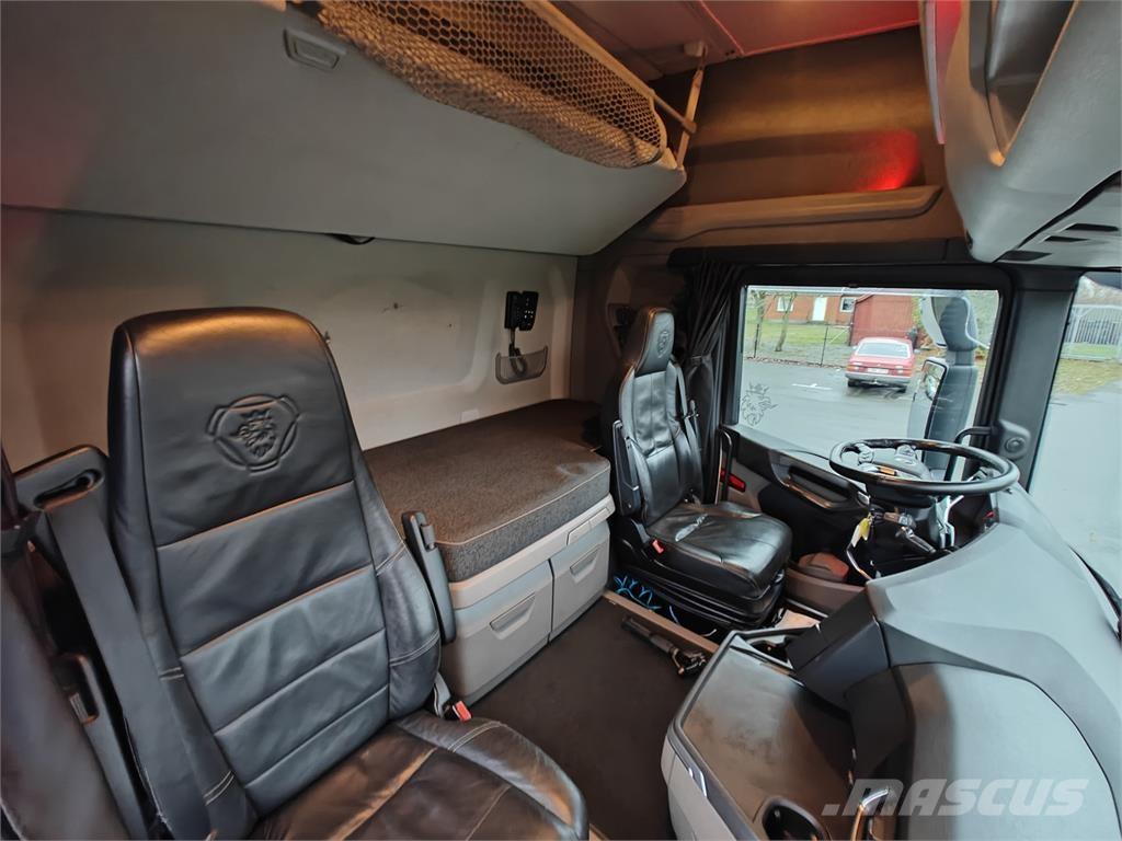 Scania R540 Тягачі