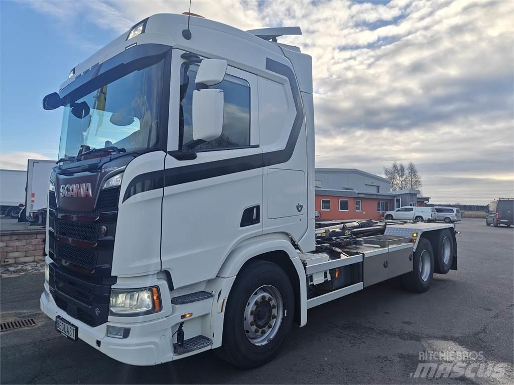 Scania R580 Вантажівки з гаковим підйомом