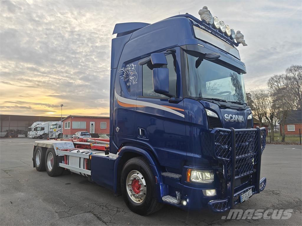 Scania R650 Вантажівки з гаковим підйомом