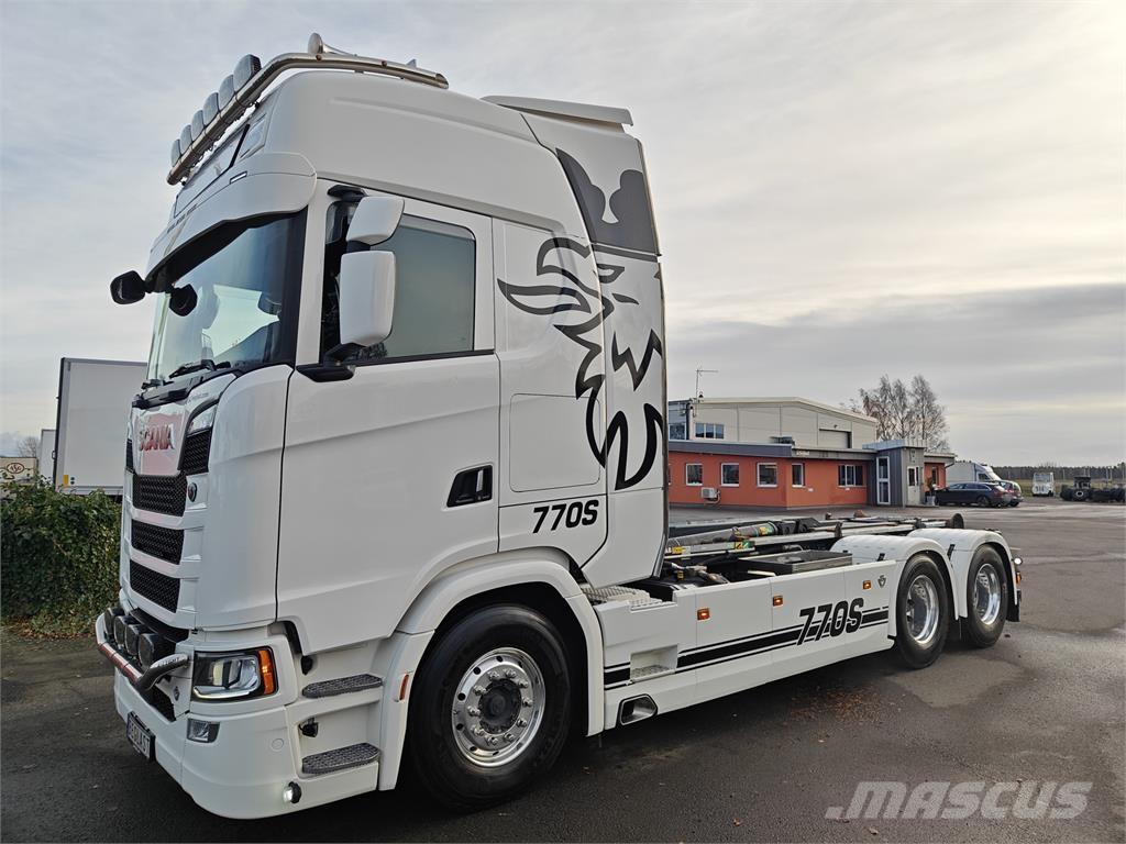 Scania S770 Вантажівки з гаковим підйомом