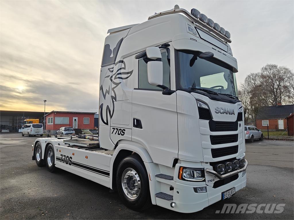 Scania S770 Вантажівки з гаковим підйомом