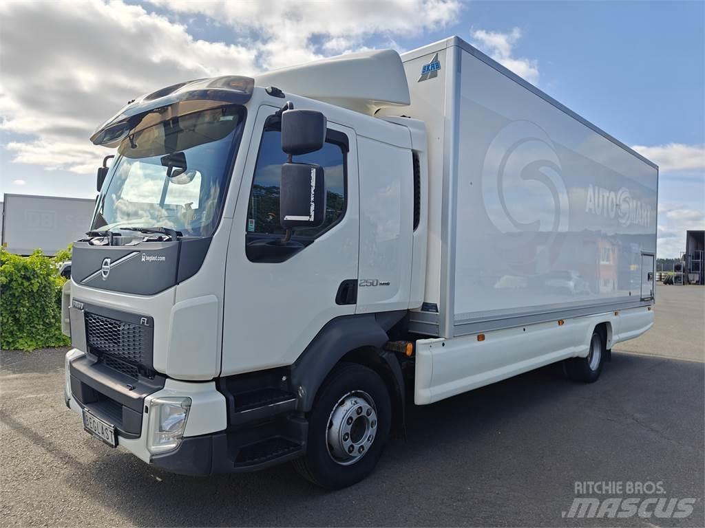 Volvo FL250 Фургони