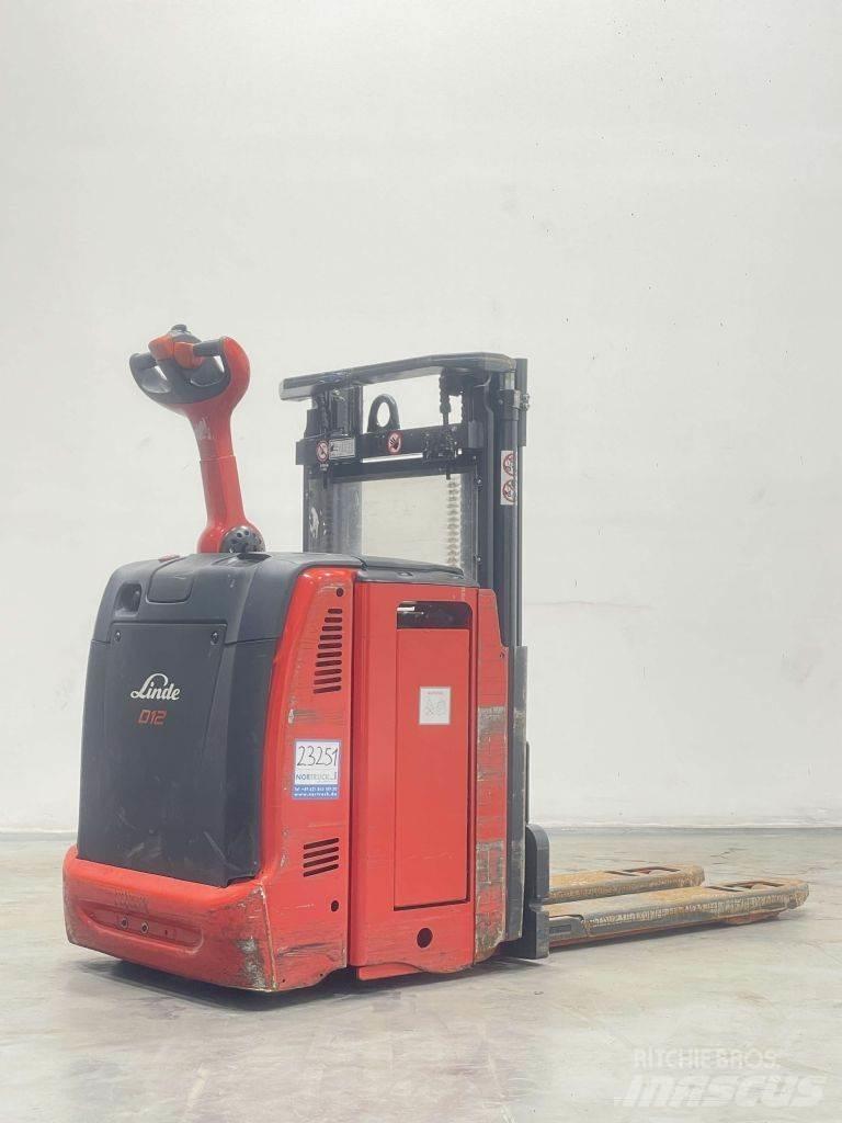 Linde D12-133 Ручний візок