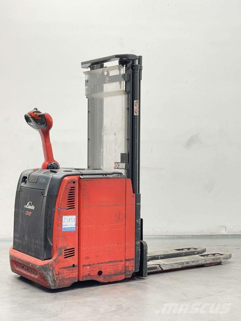 Linde D12-133 Ручний візок