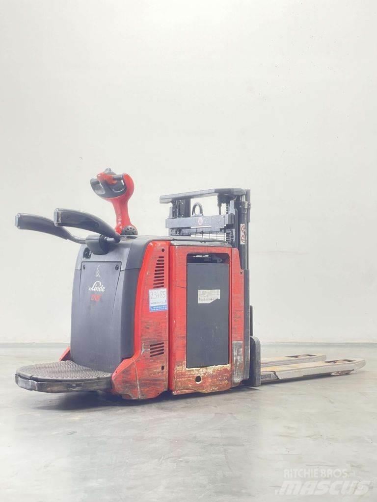 Linde D12AP-133 Ручний візок