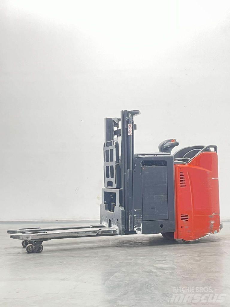 Linde D12HPSP-133 Ручний візок