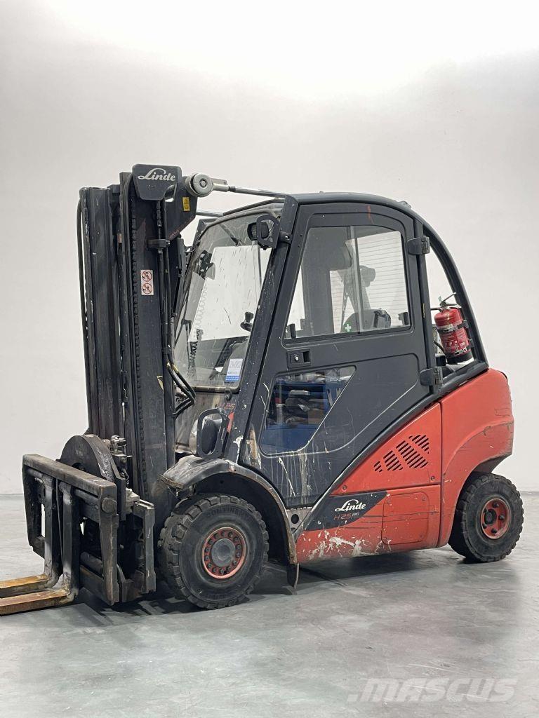 Linde H25D-02-392 Дизельні навантажувачі