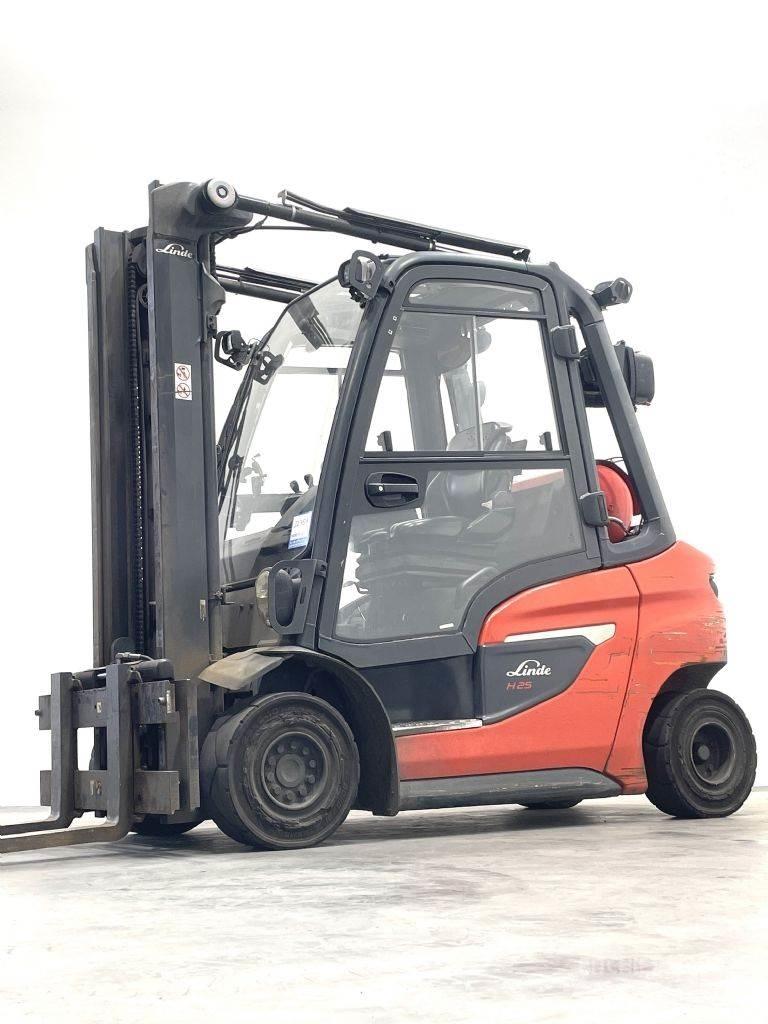 Linde H25T-01 Газові навантажувачі