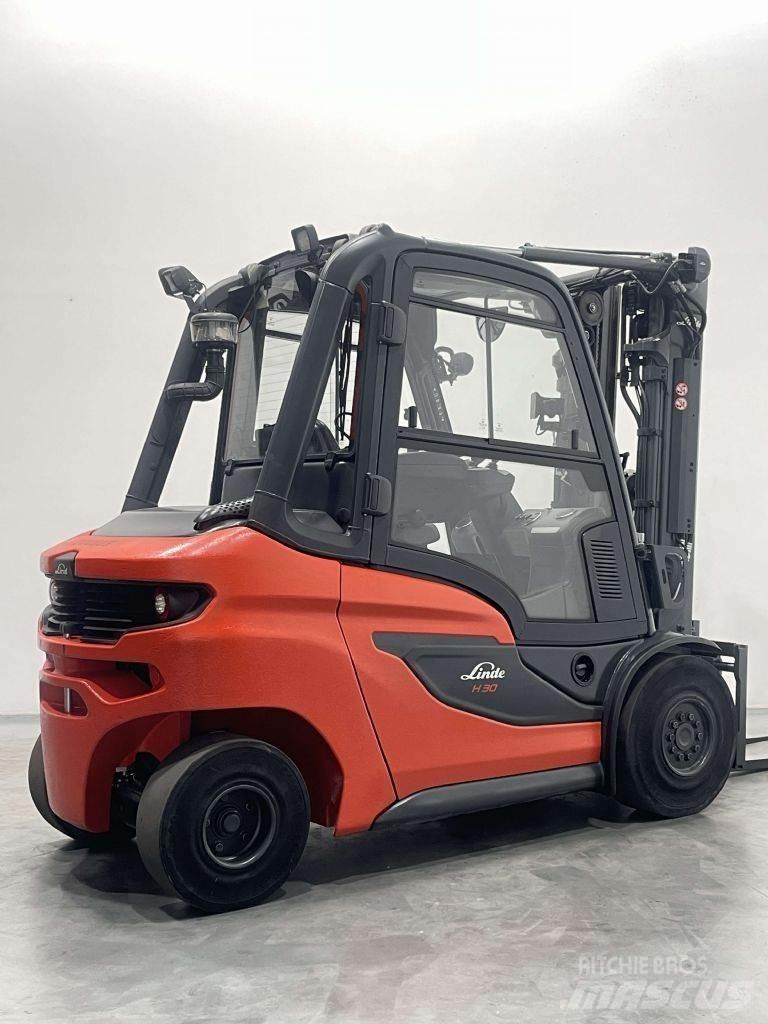 Linde H30D-01-1202 Дизельні навантажувачі