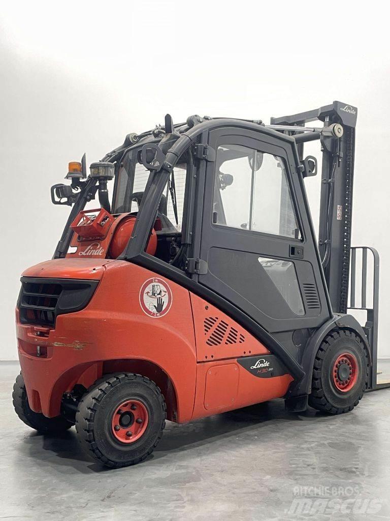 Linde H30T-02-393 Газові навантажувачі