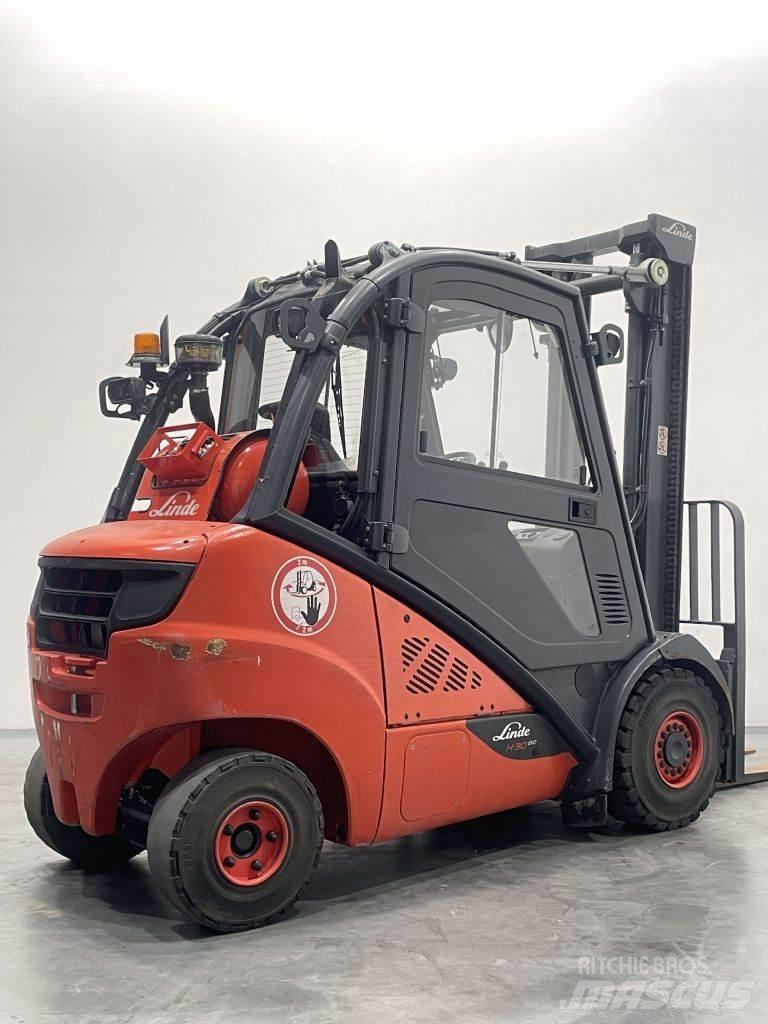 Linde H30T-02-393 Газові навантажувачі