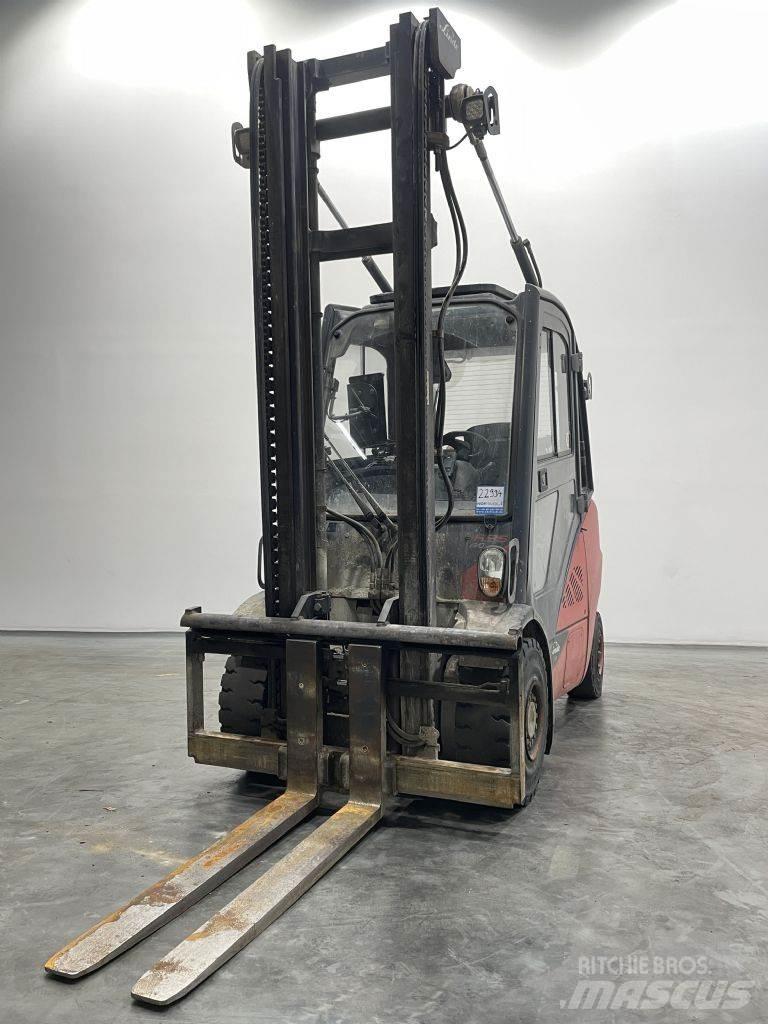 Linde H35T-02-393 Газові навантажувачі