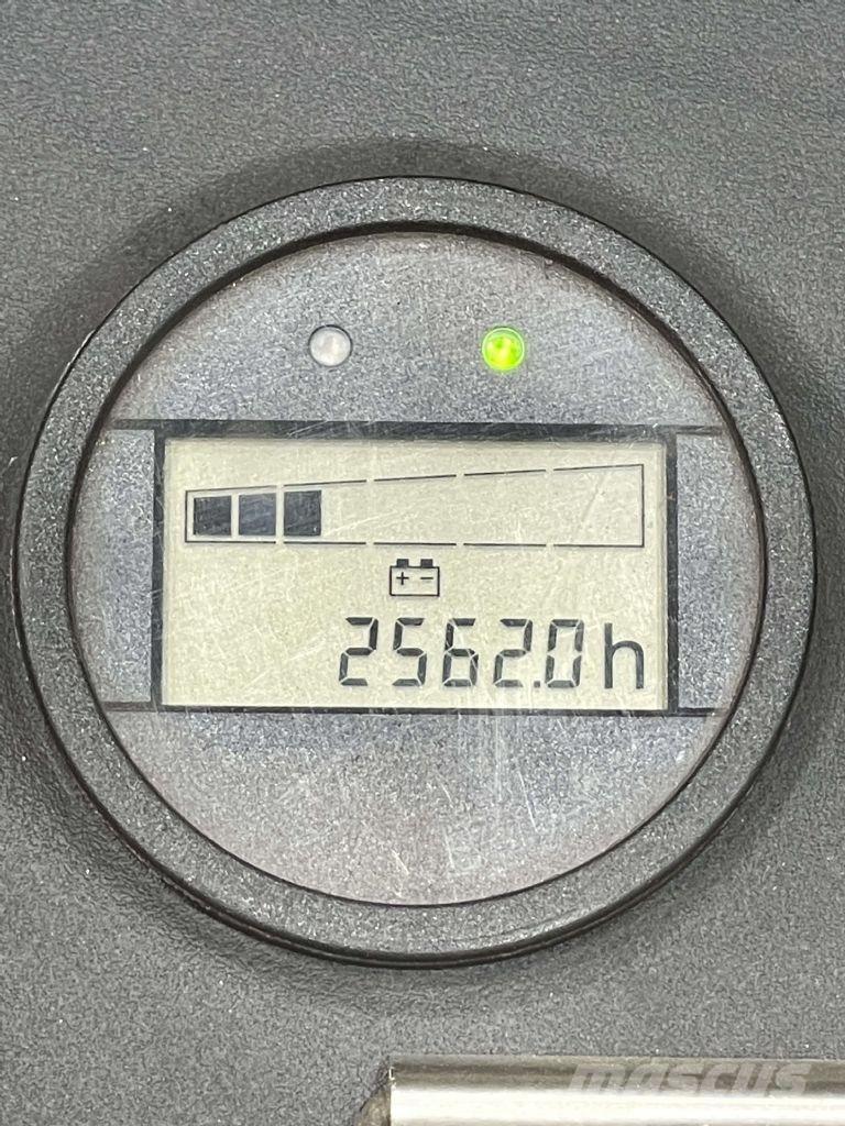 Linde P20-1193 Тягачі колісні
