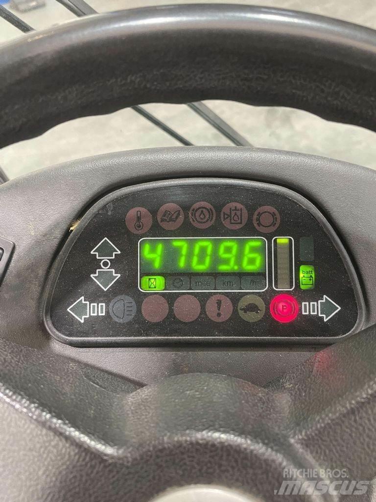 Linde P250-127 Тягачі колісні
