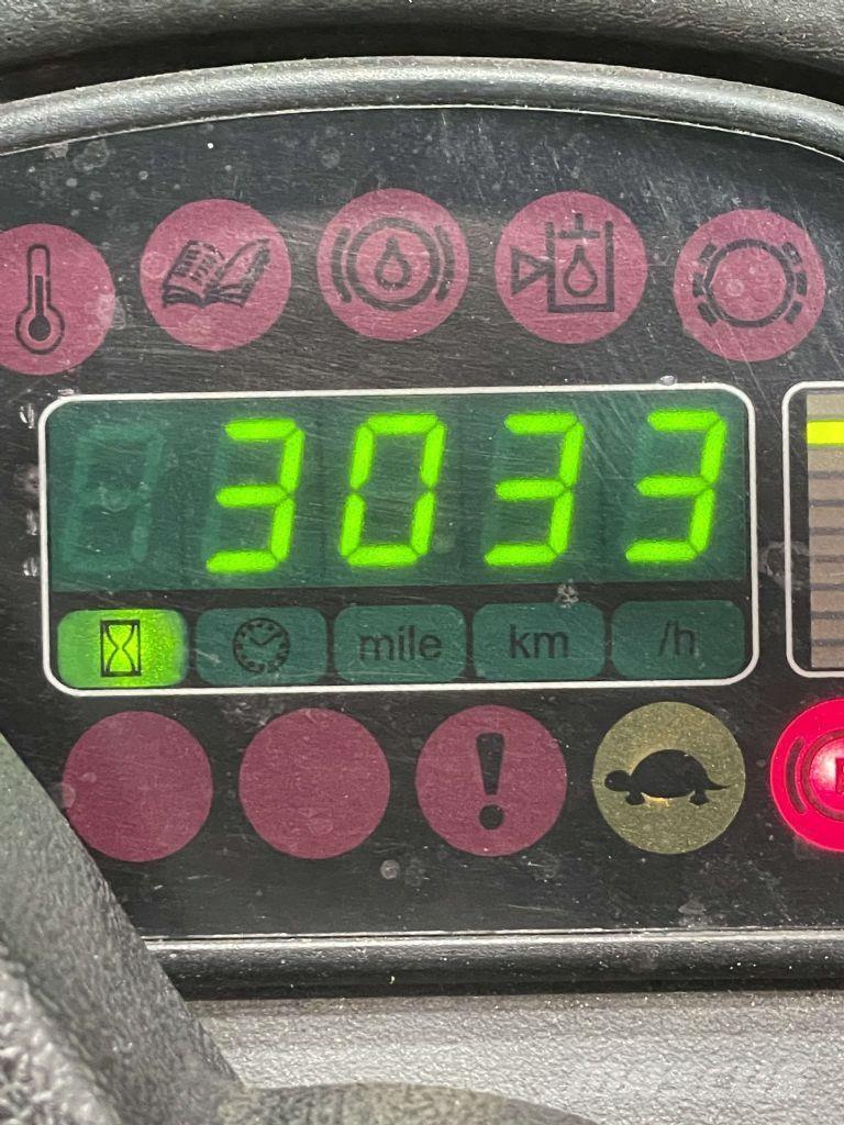 Linde P250-127 Тягачі колісні