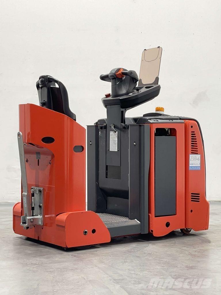 Linde P30C-1190 Тягачі колісні