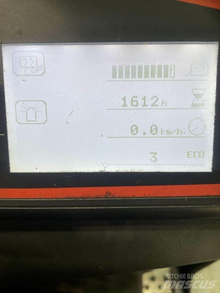 Linde P80-1191 Тягачі колісні