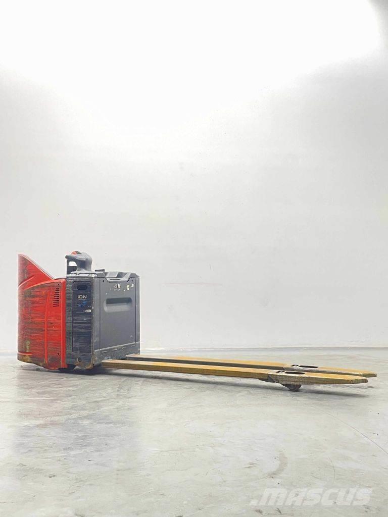 Linde T30SP-131 Штабелери
