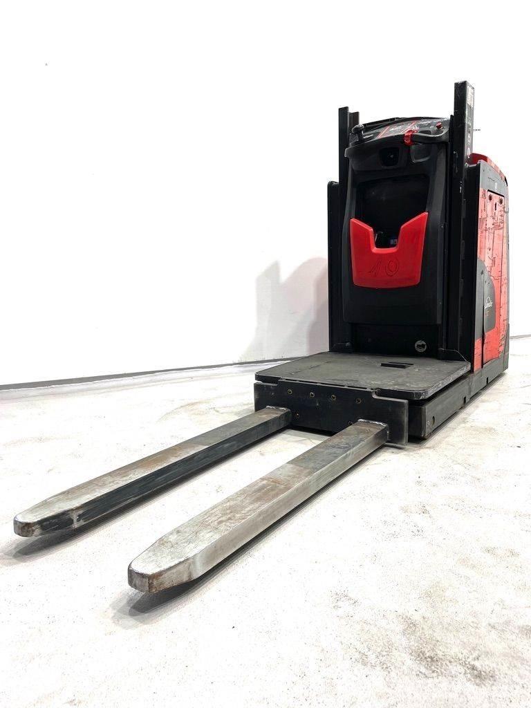 Linde V10-5212 Підбирачі замовлень з нижніх ярусів