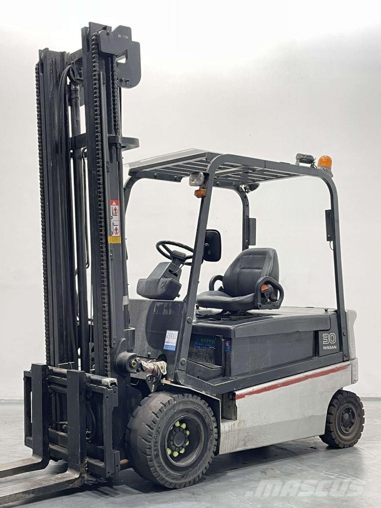 Nissan GQ02L30CU Електронавантажувачі