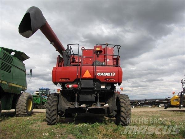 Case IH 7088 Зернозбиральні комбайни