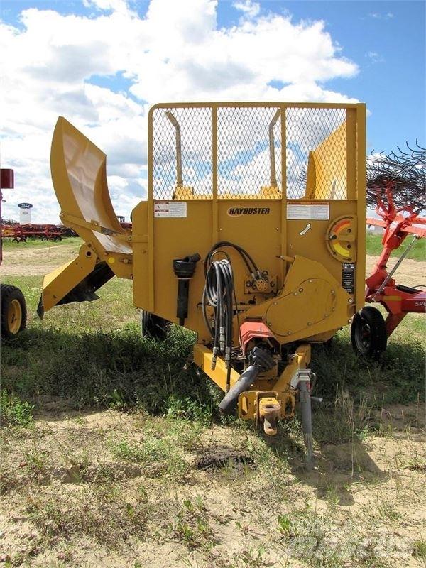 Haybuster 2650 Роздрібнювачі, різаки і розпаковувачі тюків