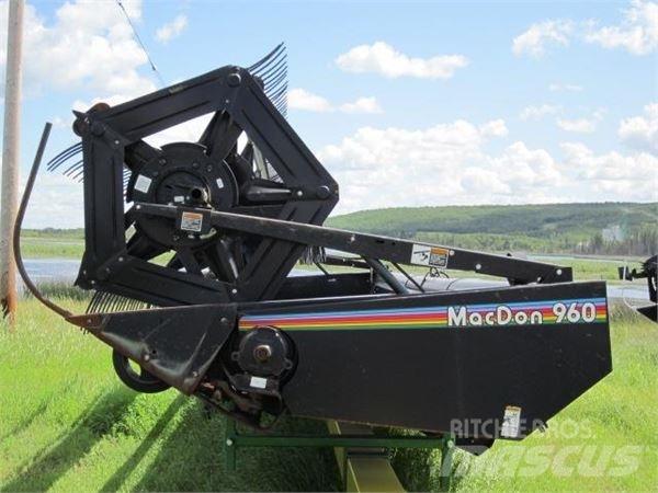 MacDon 960 Додаткове обладнання для збиральних комбайнів