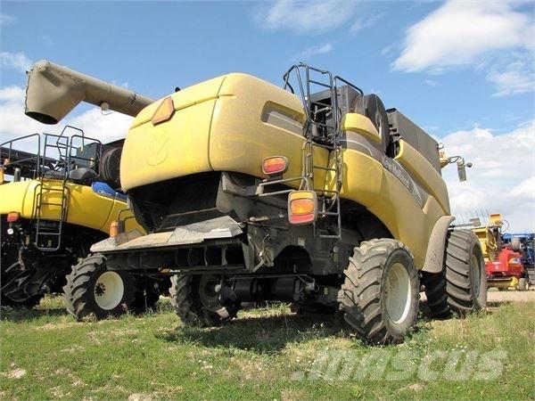 New Holland CX860 Зернозбиральні комбайни