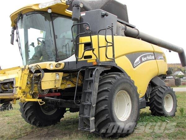New Holland CX860 Зернозбиральні комбайни