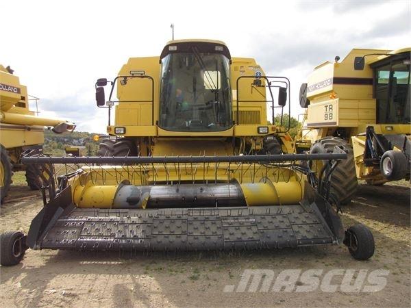 New Holland TX66 Зернозбиральні комбайни