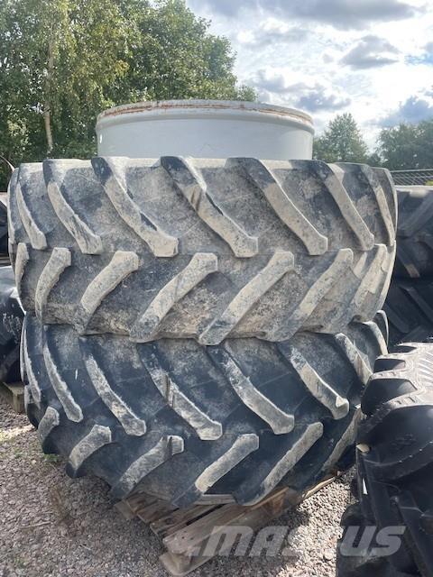  650/65X42 DUBBELMONTAGE Колеса