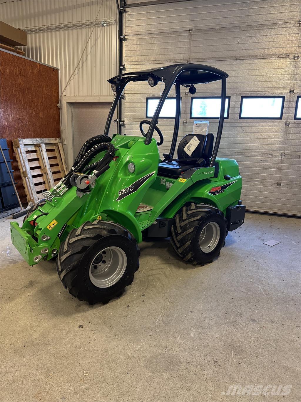 Avant 528 KAMPANJ Міні-навантажувачі