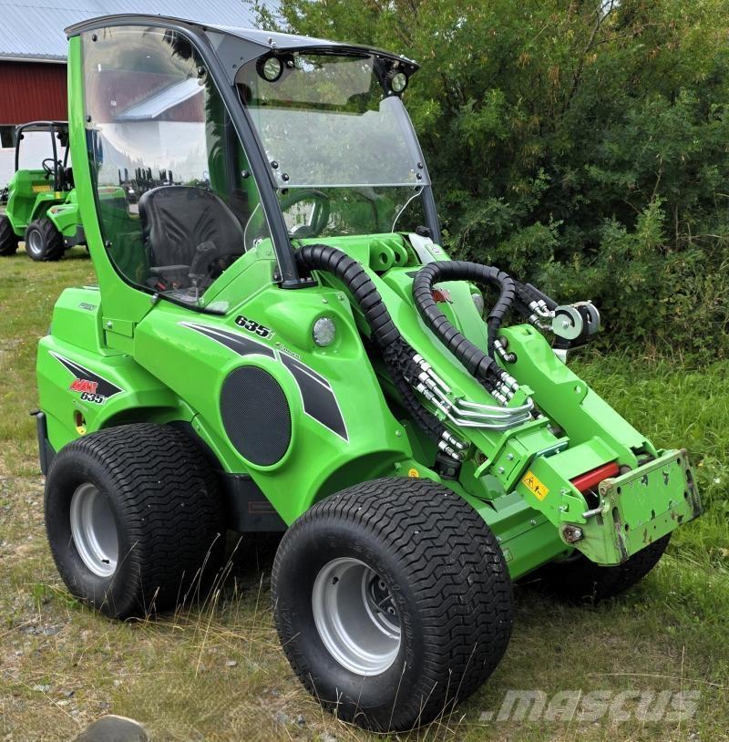 Avant 635i med L-hytt Міні-навантажувачі