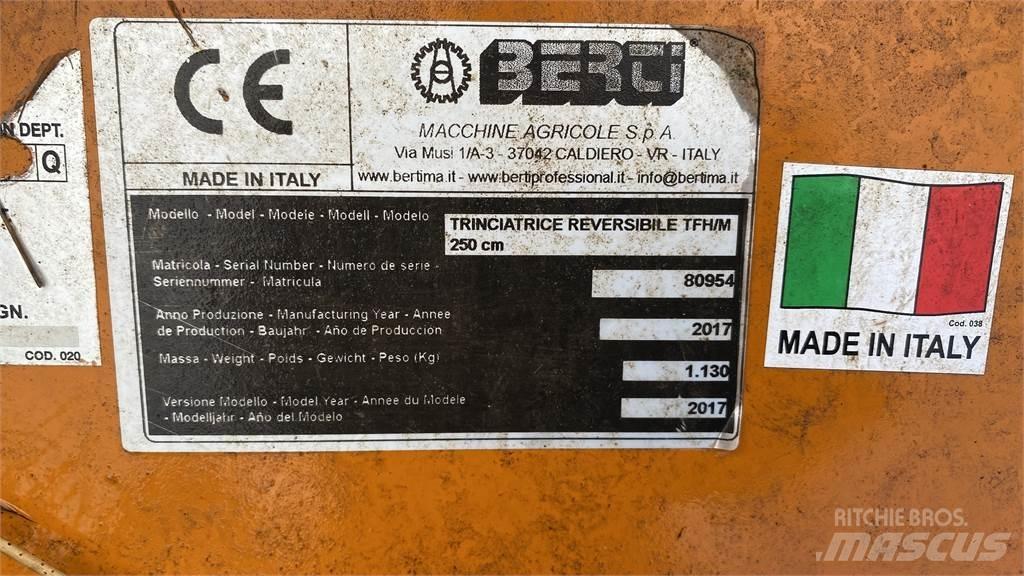 Berti TFH 250 BETESPUTS Газонні і лукові косилки