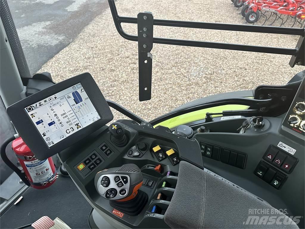 CLAAS Arion 650 Трактори