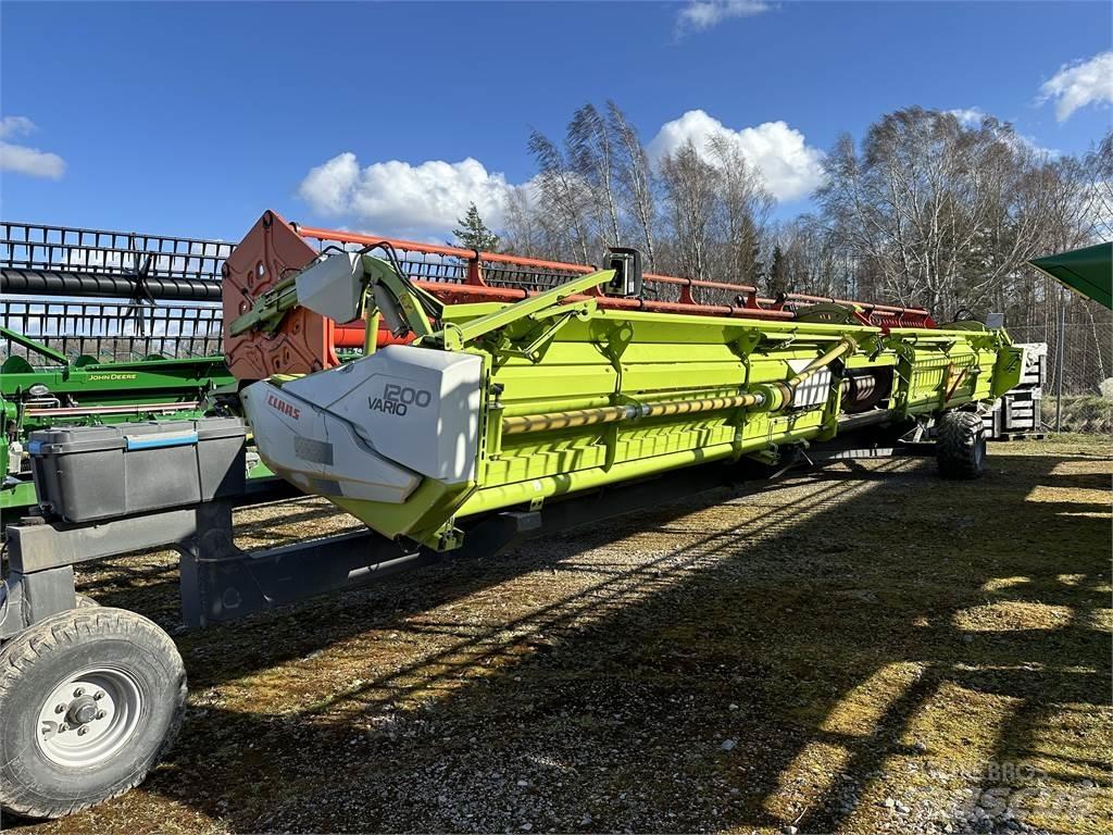 CLAAS Lexion 770 TT Зернозбиральні комбайни