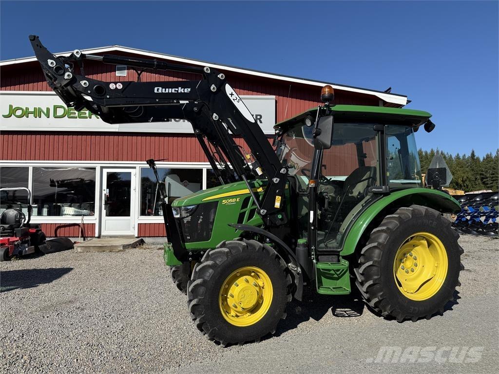 John Deere 5058E Трактори
