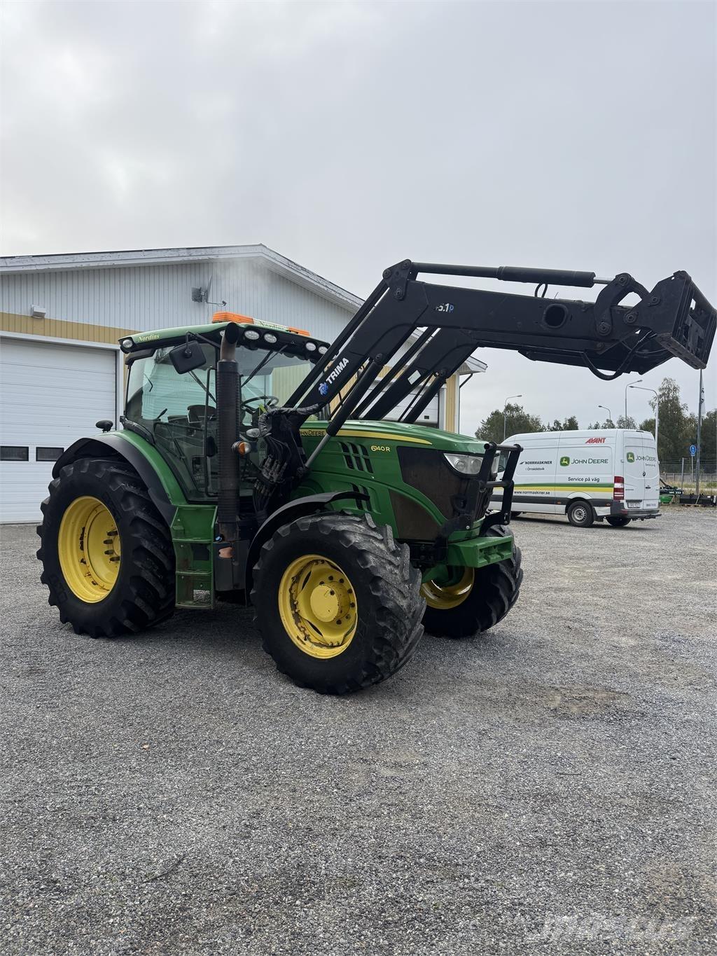 John Deere 6140R Трактори