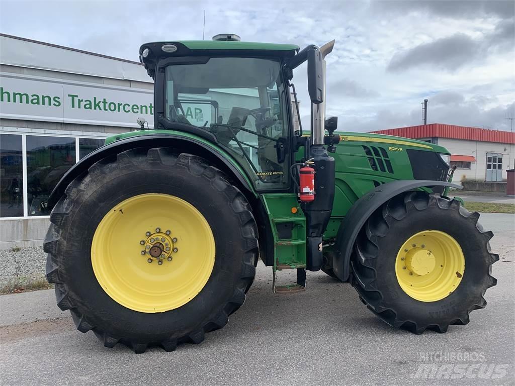 John Deere 6215R Трактори