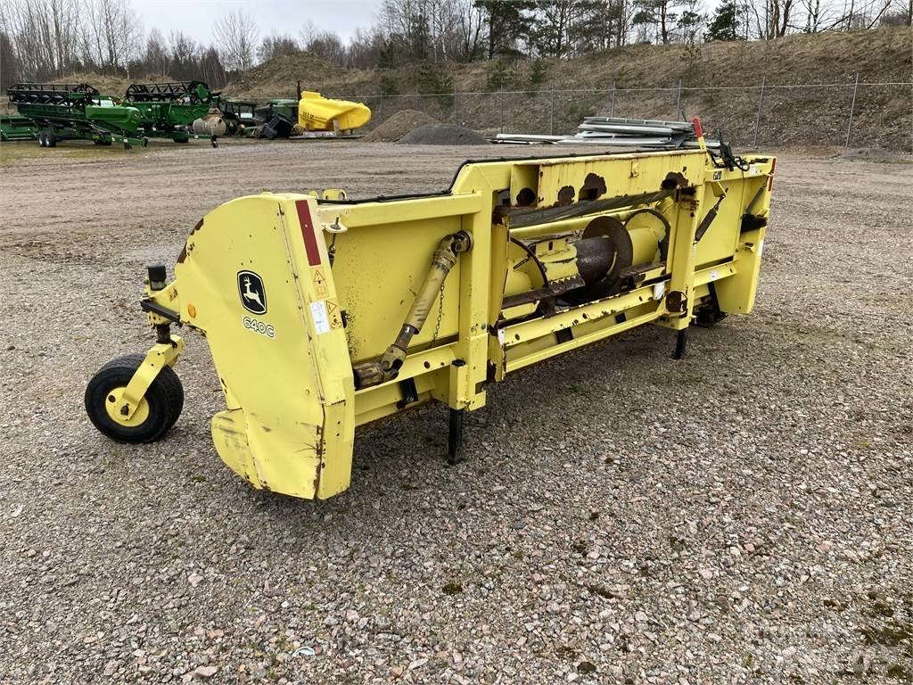 John Deere 640C Pick-up Запчастини для кормозбиральних комбайнів